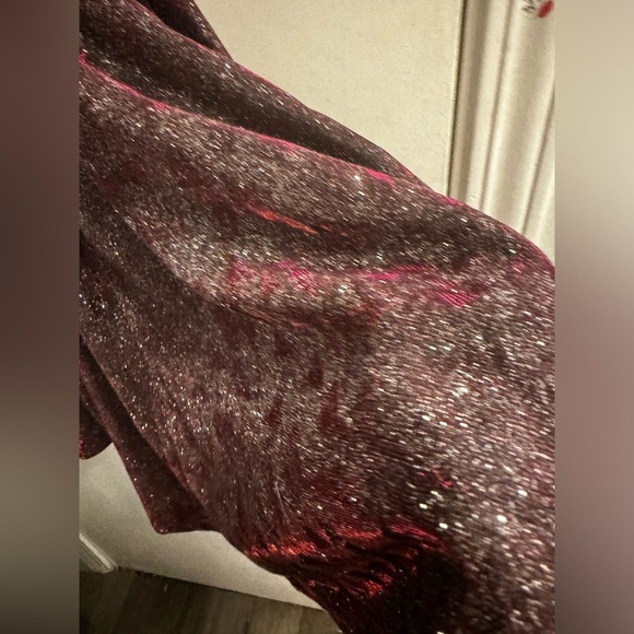 Dress - Picture 4 of 9